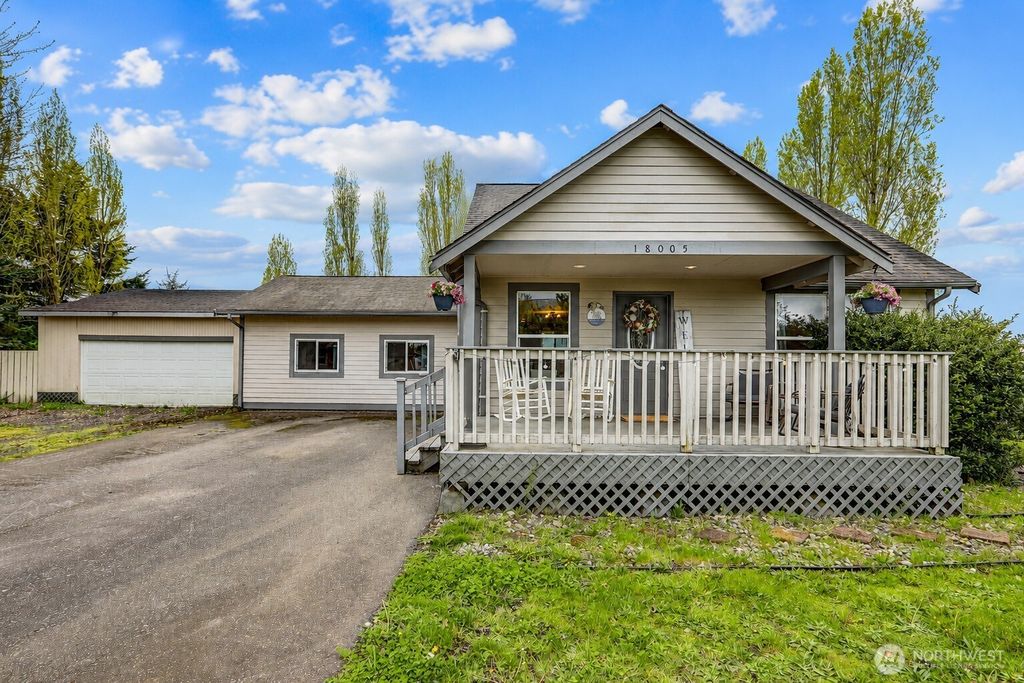 18005 Iris Place SW, Rochester, WA 98579