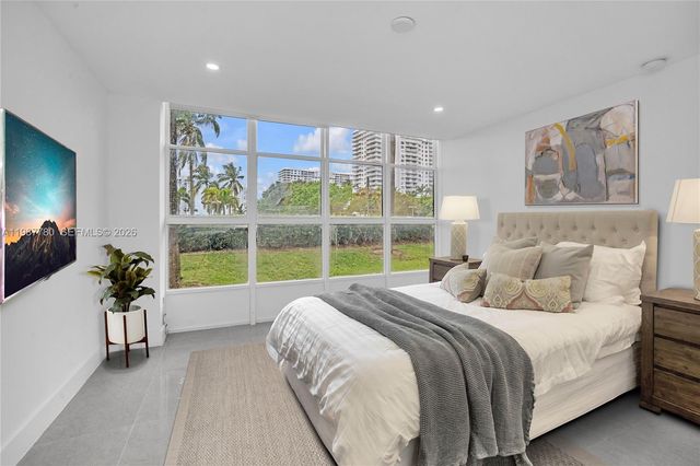 18181 NE 31st Ct 110, Aventura, FL 33160