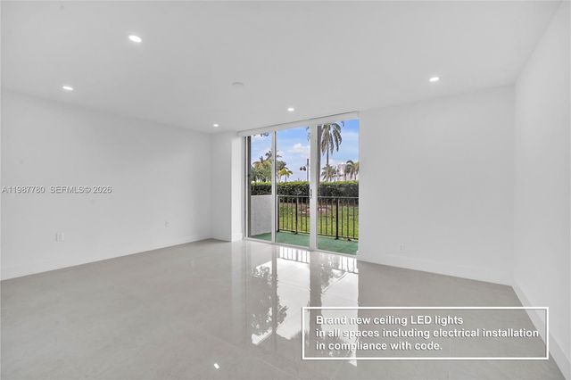 18181 NE 31st Ct 110, Aventura, FL 33160