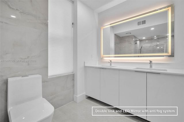 18181 NE 31st Ct 110, Aventura, FL 33160