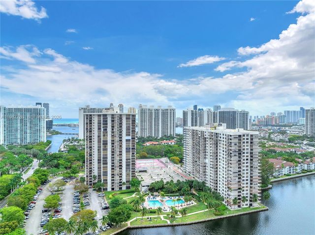 18181 NE 31st Ct 110, Aventura, FL 33160