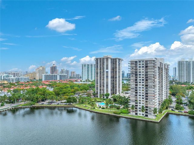 18181 NE 31st Ct 110, Aventura, FL 33160