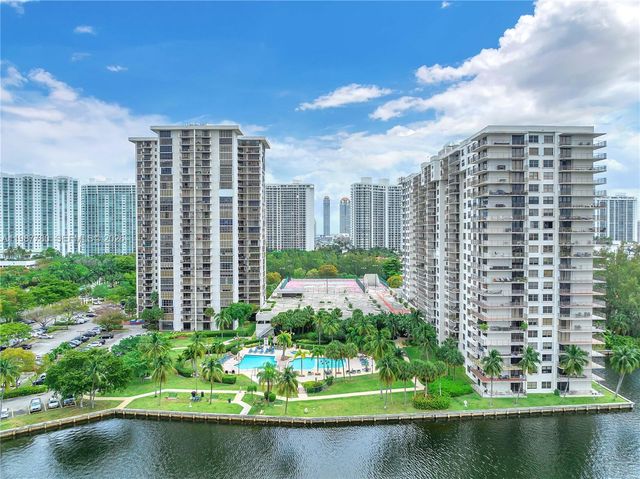 18181 NE 31st Ct 110, Aventura, FL 33160