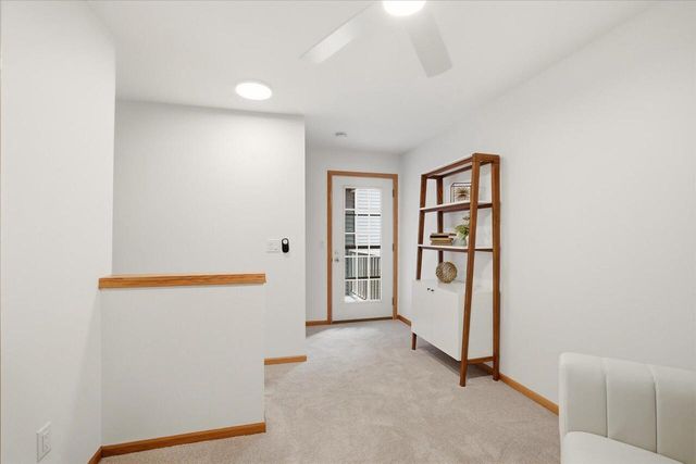 970 Oconomowoc PARKWAY, Oconomowoc, WI 53066