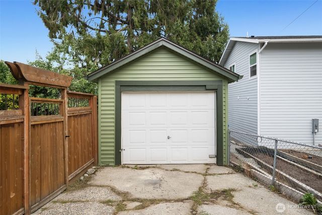 7916 Renton Avenue S, Seattle, WA 98118