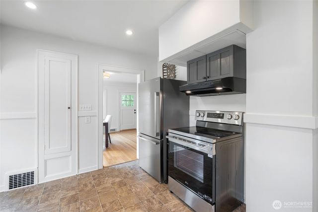 7916 Renton Avenue S, Seattle, WA 98118