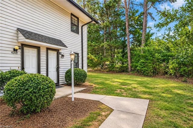 4000 S Bend Drive, Winston-salem, NC 27107
