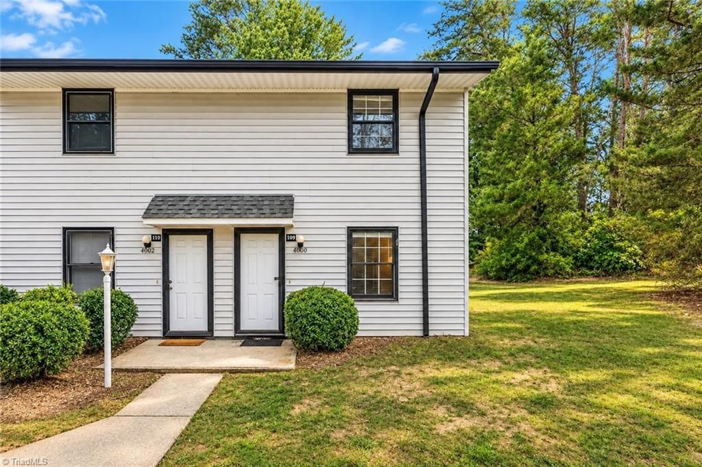 4000 S Bend Drive, Winston-salem, NC 27107