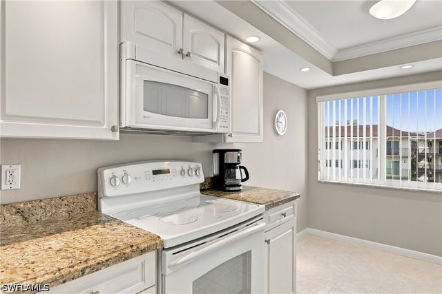 3410 Gulf Shore BLVD N 304, Naples, FL 34103