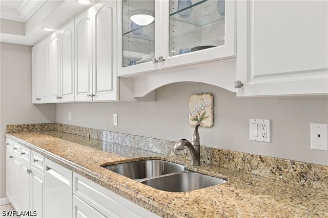 3410 Gulf Shore BLVD N 304, Naples, FL 34103