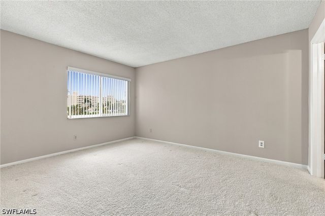 3410 Gulf Shore BLVD N 304, Naples, FL 34103