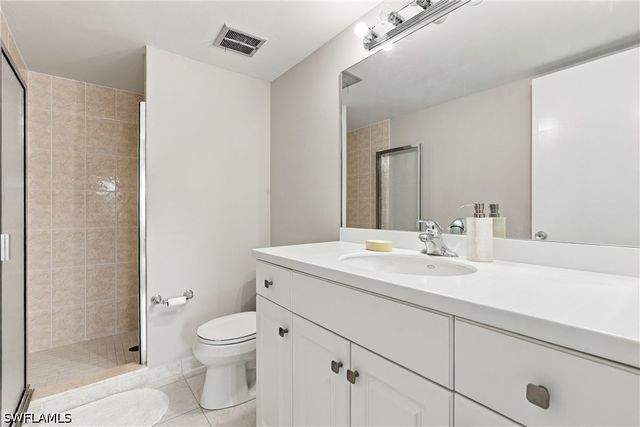 3410 Gulf Shore BLVD N 304, Naples, FL 34103