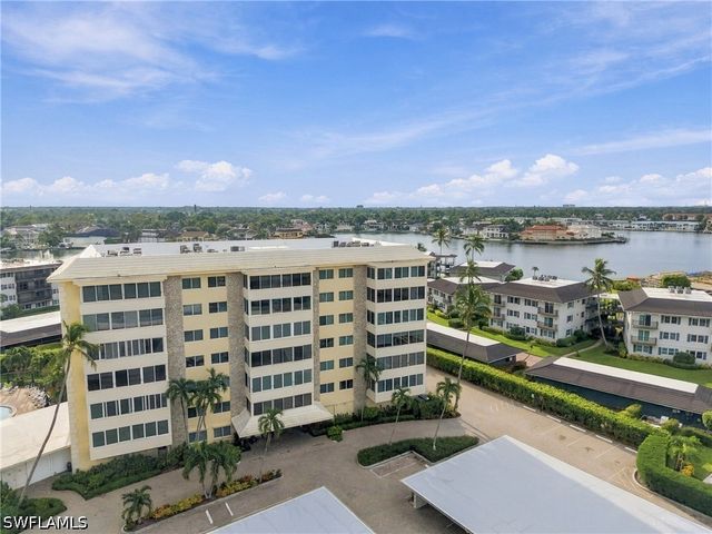 3410 Gulf Shore BLVD N 304, Naples, FL 34103