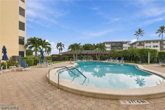 3410 Gulf Shore BLVD N 304, Naples, FL 34103