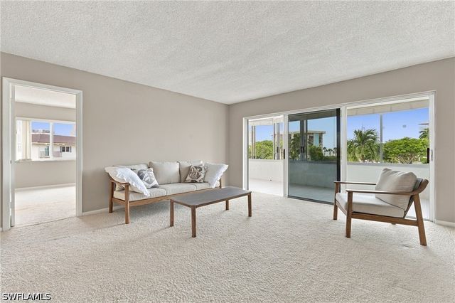 3410 Gulf Shore BLVD N 304, Naples, FL 34103