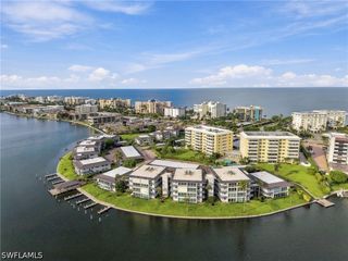 3410 Gulf Shore BLVD N 304, Naples, FL 34103