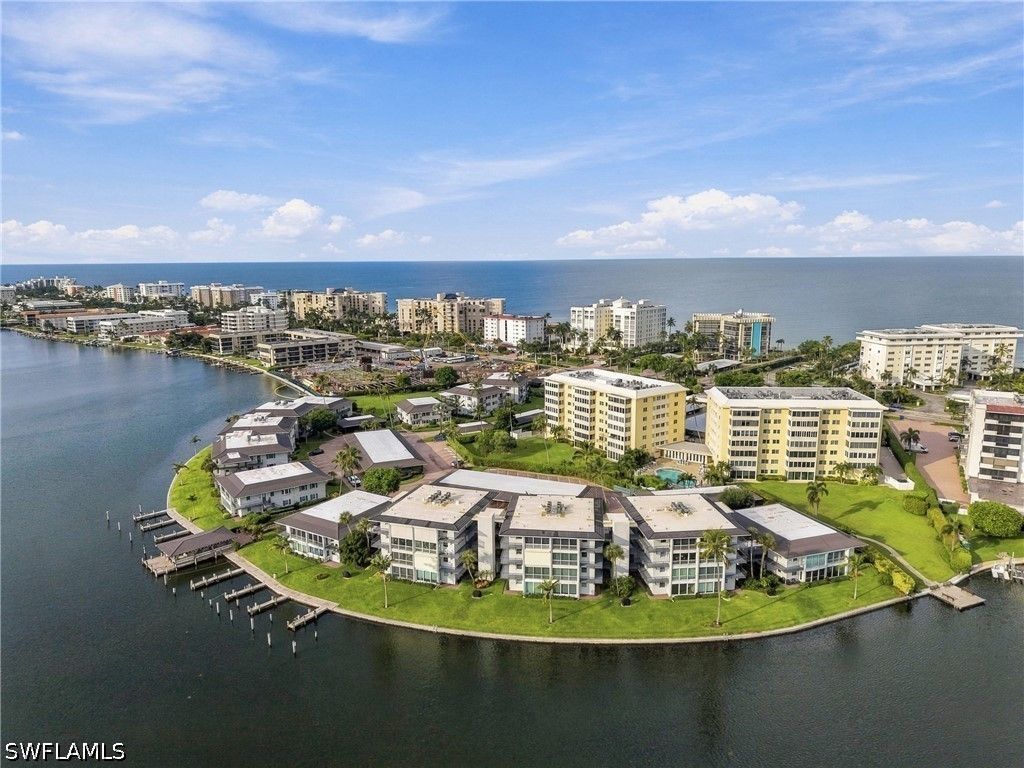 3410 Gulf Shore BLVD N 304, Naples, FL 34103