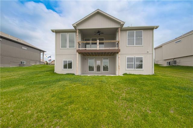 12445 NW Appaloosa Street, Platte City, MO 64079