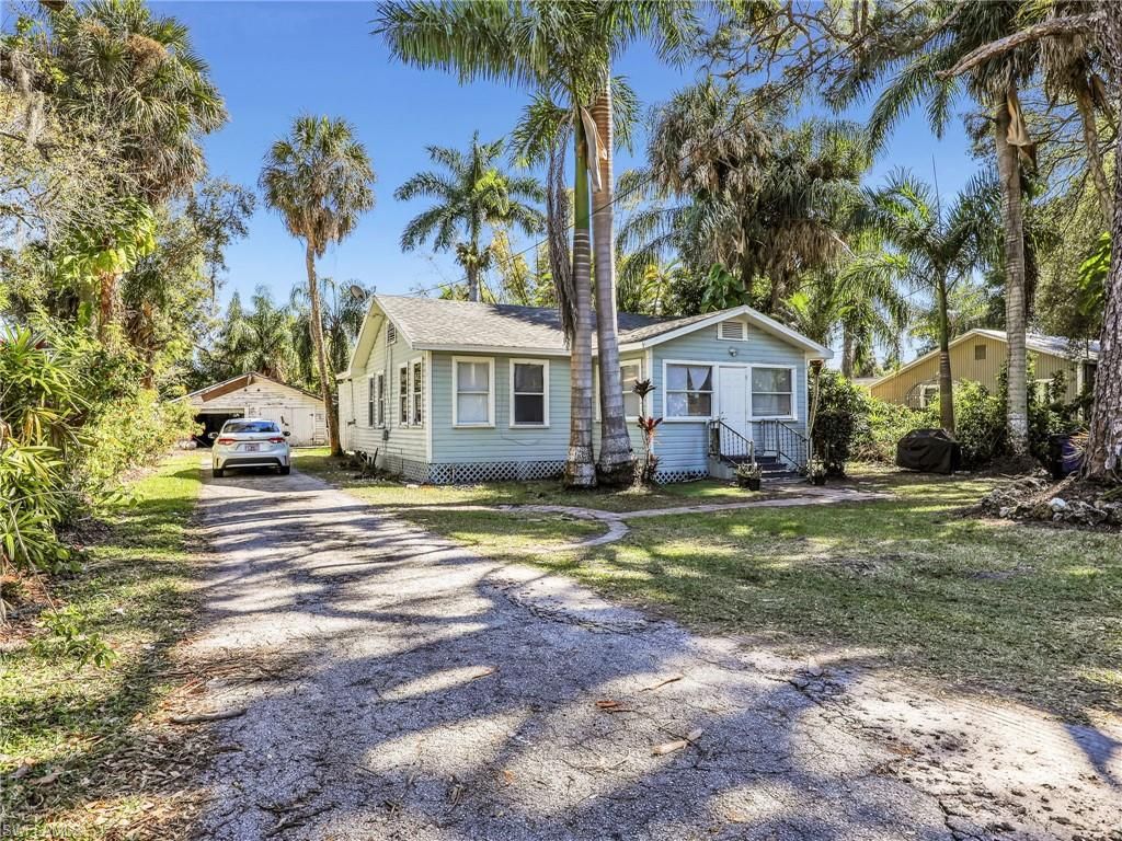 1132 River RD, NORTH FORT MYERS, FL 33903 — photo 2