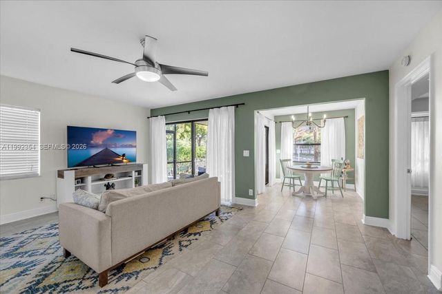 101 Lincoln Ct 101, Deerfield Beach, FL 33442