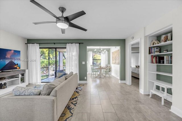 101 Lincoln Ct 101, Deerfield Beach, FL 33442