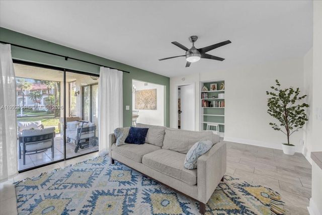 101 Lincoln Ct 101, Deerfield Beach, FL 33442