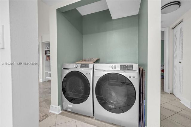 101 Lincoln Ct 101, Deerfield Beach, FL 33442