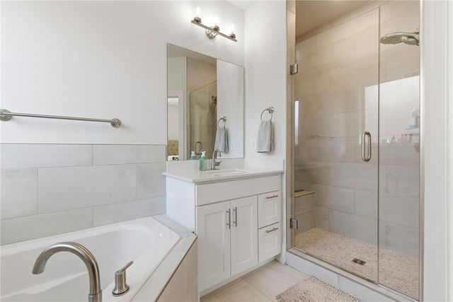 1421 George Robbins, Cave Springs, AR 72718