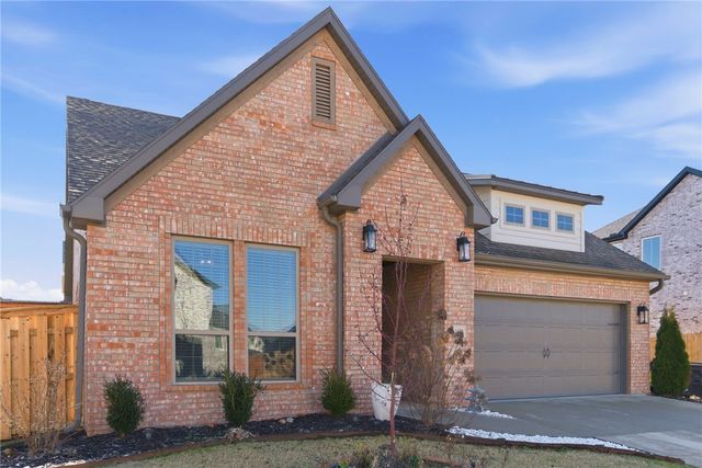 1421 George Robbins, Cave Springs, AR 72718