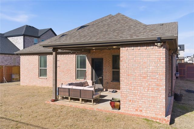 1421 George Robbins, Cave Springs, AR 72718