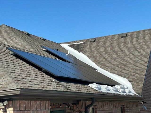 1421 George Robbins, Cave Springs, AR 72718