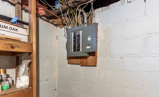 717 9th Street N, Fargo, ND 58102