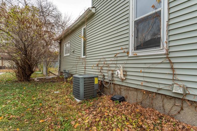 717 9th Street N, Fargo, ND 58102