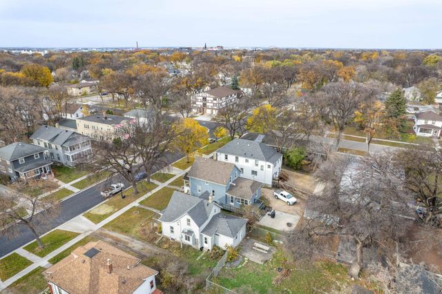717 9th Street N, Fargo, ND 58102