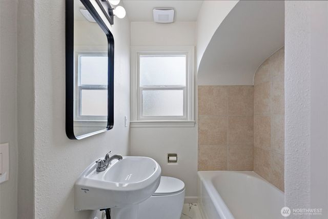 2414 S 8th Street, Tacoma, WA 98405