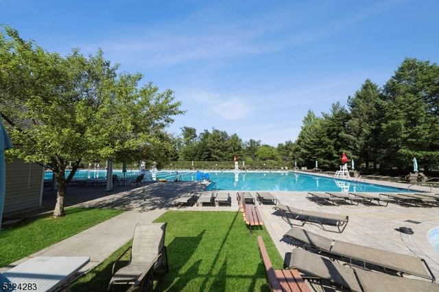 13 Knox Ct, Bernards Twp., NJ 07920