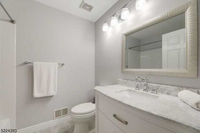 13 Knox Ct, Bernards Twp., NJ 07920