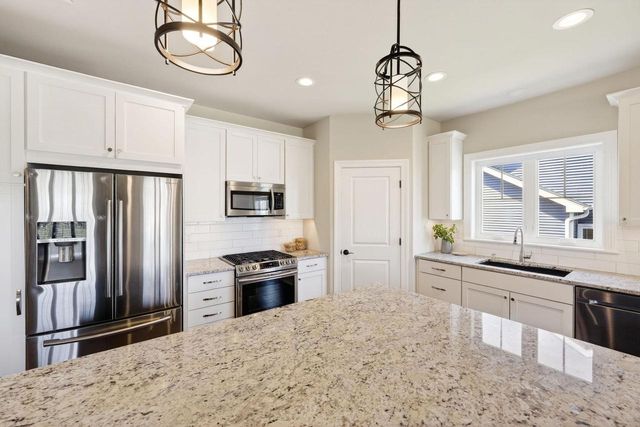 2150 Baptisia Pass, Sun Prairie, WI 53590