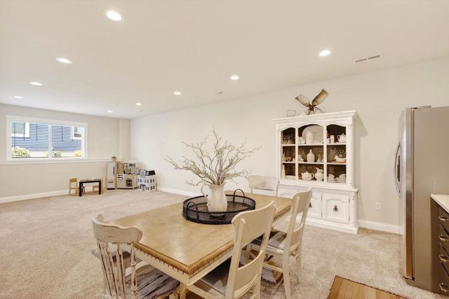 2150 Baptisia Pass, Sun Prairie, WI 53590