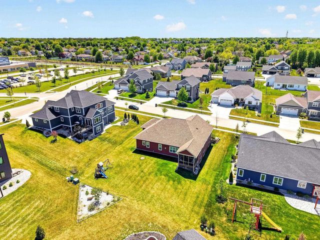 2150 Baptisia Pass, Sun Prairie, WI 53590