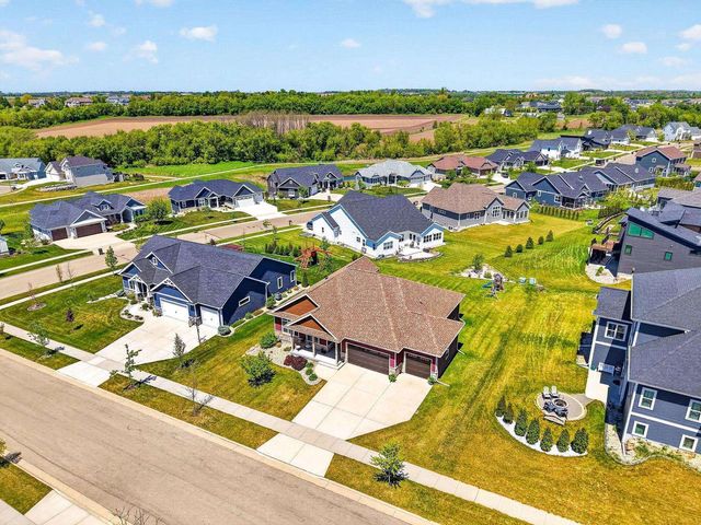 2150 Baptisia Pass, Sun Prairie, WI 53590