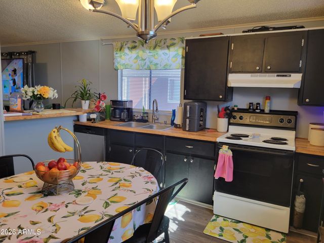 2292 N Ironwood Drive 80, Apache Junction, AZ 85120