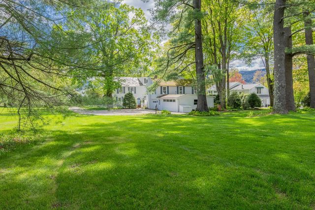 3373 Main Street, Manchester, VT 05254