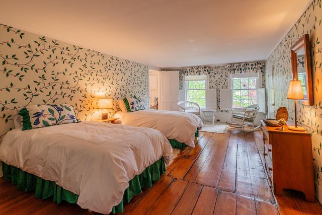 3373 Main Street, Manchester, VT 05254