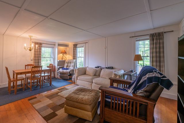 3373 Main Street, Manchester, VT 05254