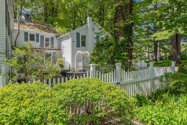 3373 Main Street, Manchester, VT 05254