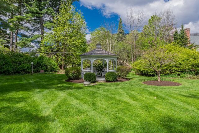 3373 Main Street, Manchester, VT 05254