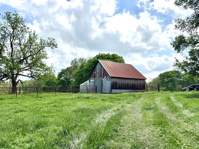 440687 E 310 Road, Vinita, OK 74301