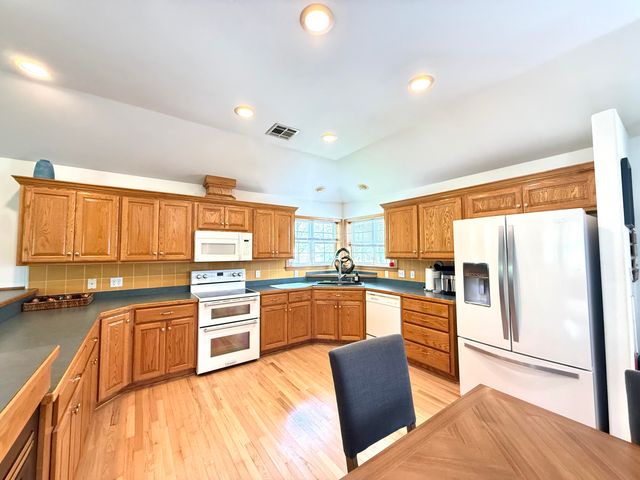 440687 E 310 Road, Vinita, OK 74301