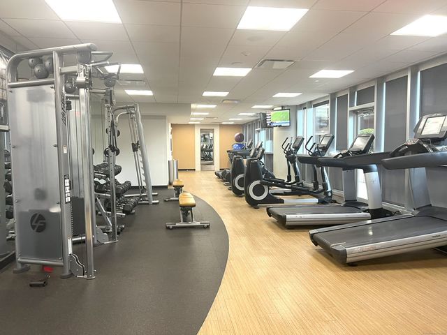 127 Greyrock Place 1613, Stamford, CT 06901
